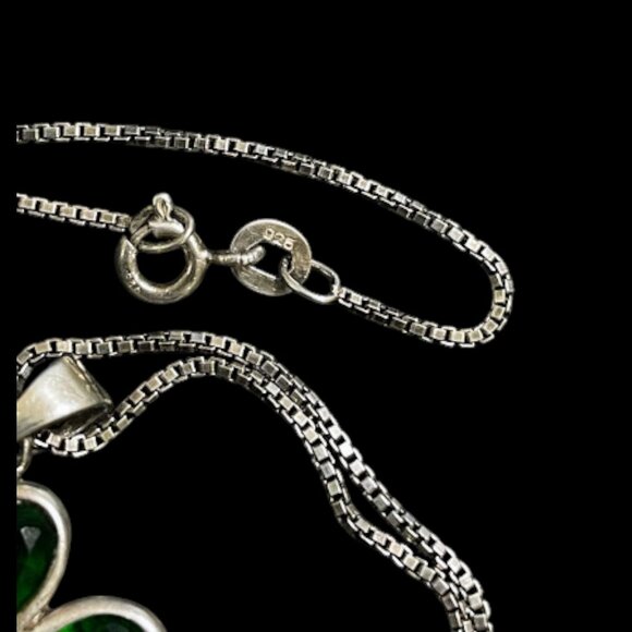 Sterling Silver Celtic Green CZ Shamrock Pendant Necklace 16" Box Chain Ireland - Picture 7 of 11